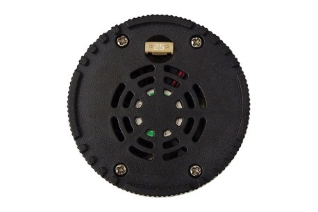 Eminent Em3995 150W Omvormer 12V naar 230V met een 2.1A USB poort